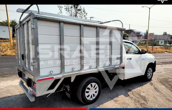 REDILA GALVANIZADA CON TABLA PLÁSTICA CERRADA | 1.5 TON